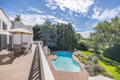 Escape into this secluded Hamptons south of the highway, West - photo 9