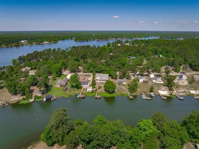 Stunning waterfront retreat in the desirable Frierson - photo 3
