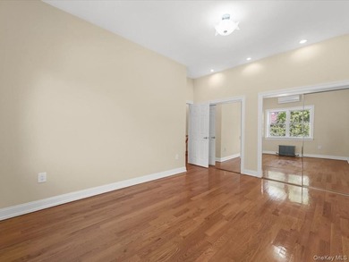 First time on the market. Move-in ready brick single-family home - photo 16
