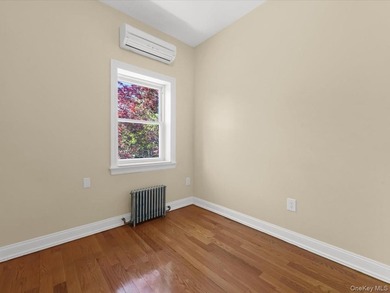 First time on the market. Move-in ready brick single-family home - photo 17