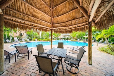 Stunning 3 bed, 3 bath town home overlooking the pool with - photo 21