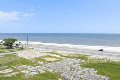Great Beachfront property located in a high-density Zoning (T-6 - photo 24