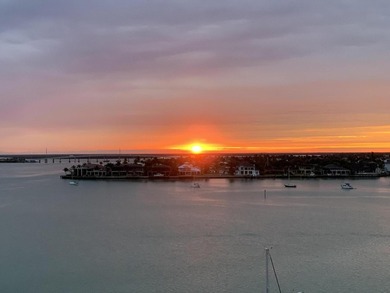 Elegant Waterfront Living at Pier 81, Marco Island Experience - photo 29