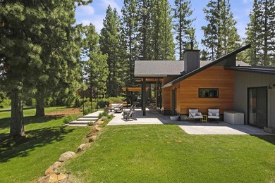 Modern mountain living meets golf course serenity in this - photo 36