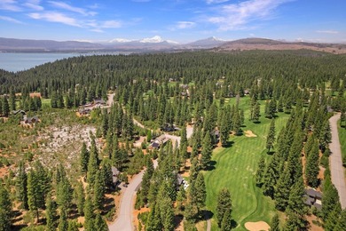 Modern mountain living meets golf course serenity in this - photo 37