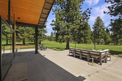 Modern mountain living meets golf course serenity in this - photo 41