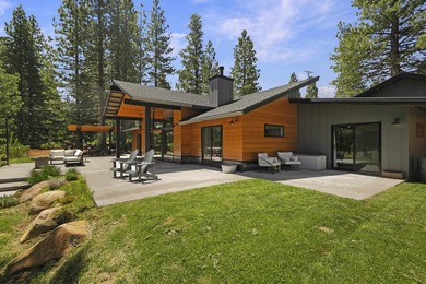 Modern mountain living meets golf course serenity in this - photo 42