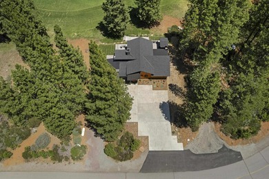 Modern mountain living meets golf course serenity in this - photo 44