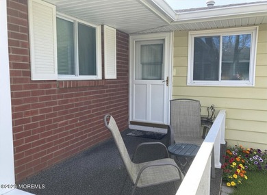 Cedar Glen West Co-Op 55+Charming 1 bed, 1 bath home in - photo 5