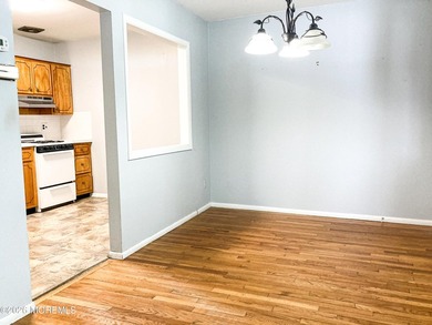 Cedar Glen West Co-Op 55+Charming 1 bed, 1 bath home in - photo 10