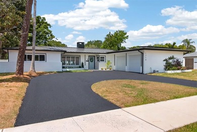 One or more photo(s) has been virtually staged. WELCOME HOME!! - photo 2