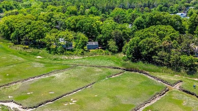 Rare opportunity to own a standalone, year-round waterfront - photo 8