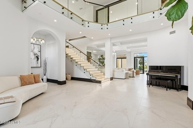 THE premier trophy estate with a prime location in the ultra - photo 5