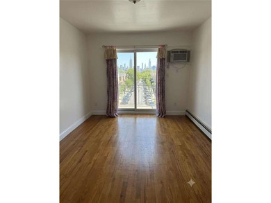 Welcome to this beautifully maintained condominium in the heart - photo 7