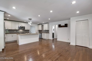 This one comes with the washer, dryer, dishwasher, refrigerator - photo 11