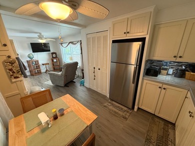 TURNKEY! LOT RENT ONLY 1060 a month, includes water, sewer - photo 12