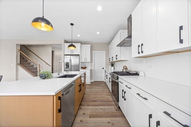 Brand New, Move-In Ready, Water Views Included! Perfectly - photo 14