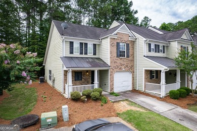 Fresh paint, move-in ready condition, and a low-maintenance - photo 19