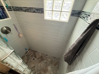 TURNKEY! LOT RENT ONLY 1060 a month, includes water, sewer - photo 19