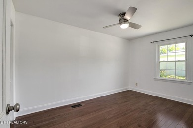 This one comes with the washer, dryer, dishwasher, refrigerator - photo 20