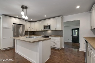 This one comes with the washer, dryer, dishwasher, refrigerator - photo 27