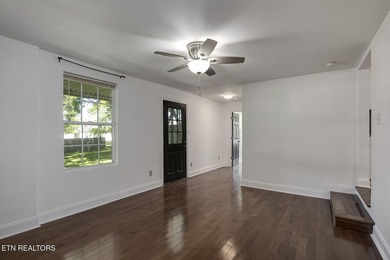 This one comes with the washer, dryer, dishwasher, refrigerator - photo 32