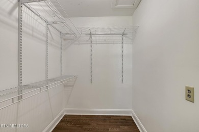 This one comes with the washer, dryer, dishwasher, refrigerator - photo 38