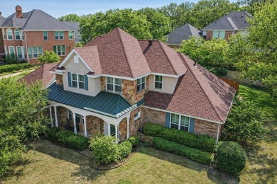 Timeless charm meets everyday functionality in this stately home - photo 2
