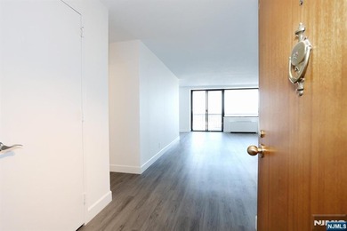 Discover the exceptional value of Residence 19J at River Ridge