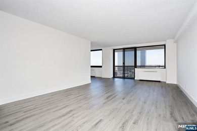 Discover the exceptional value of Residence 19J at River Ridge