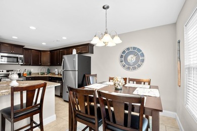 Welcome to this immaculate 2-bedroom, 2-bath TRUE townhome - photo 19