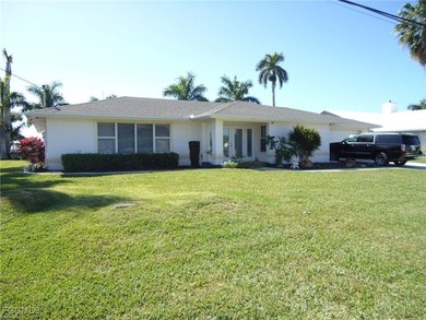 Caloosahatchee River Home For Sale in Cape Coral Florida
