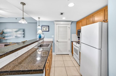 Discover relaxed coastal living in this beautifully furnished - photo 5