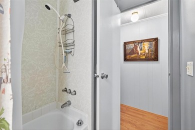 Under contract-accepting backup offers. MOTIVATED SELLER! - photo 10
