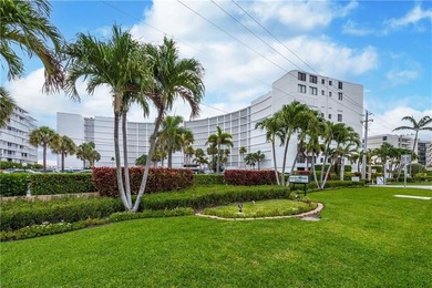 Newly renovated 2-bed, 2-bath condo offering 1,517 SF of - photo 3