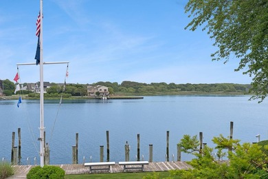 Spectacular waterfront. Old Fort Pond leads to Shinnecock Canal - photo 4