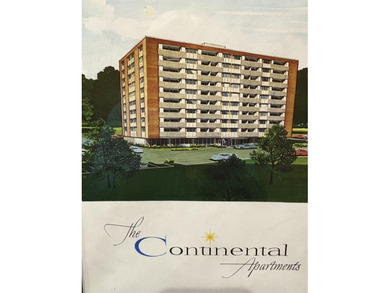 City living at its best in this 1-bedroom, 1-bath condominium