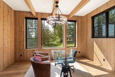Peak Lakeside Luxury! Built by Malmquist Construction, this - photo 11