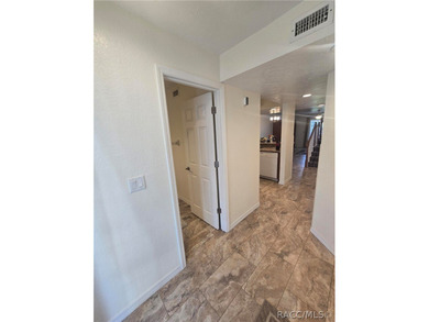 Fully-renovated townhome - your private oasis, located on the - photo 12