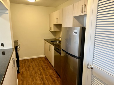 City living at its best in this 1-bedroom, 1-bath condominium