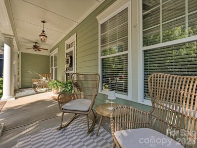 Welcome to this beautifully maintained 4-bedroom, 2.5-bath home - photo 6