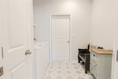Welcome to 2606 Vista Del Sol-this home truly has it all! - photo 19