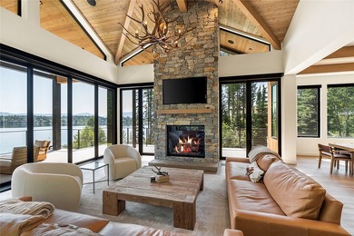 Peak Lakeside Luxury! Built by Malmquist Construction, this - photo 19