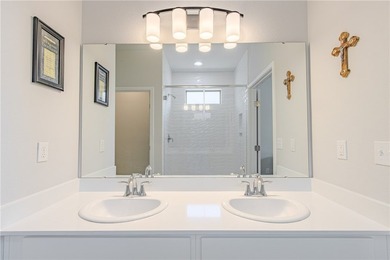 Welcome to 2606 Vista Del Sol-this home truly has it all! - photo 28