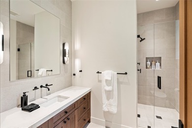 Peak Lakeside Luxury! Built by Malmquist Construction, this - photo 31