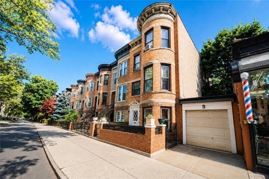 Rare-find semi-detached 4-family brick building with a finished - photo 3