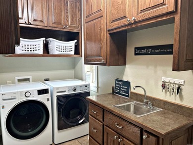 Stunning and versatile, this nearly 4,000 sq ft home offers the - photo 33