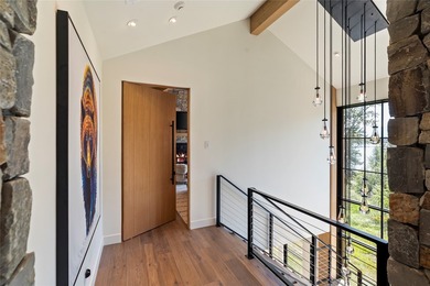 Peak Lakeside Luxury! Built by Malmquist Construction, this - photo 33