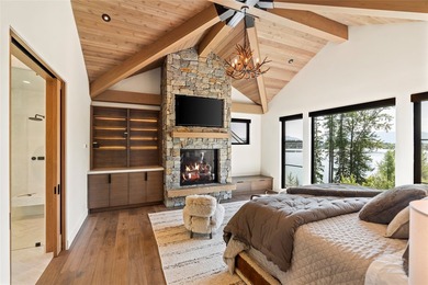 Peak Lakeside Luxury! Built by Malmquist Construction, this - photo 35