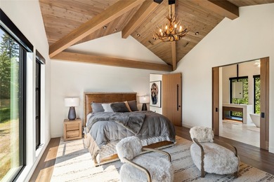 Peak Lakeside Luxury! Built by Malmquist Construction, this - photo 37